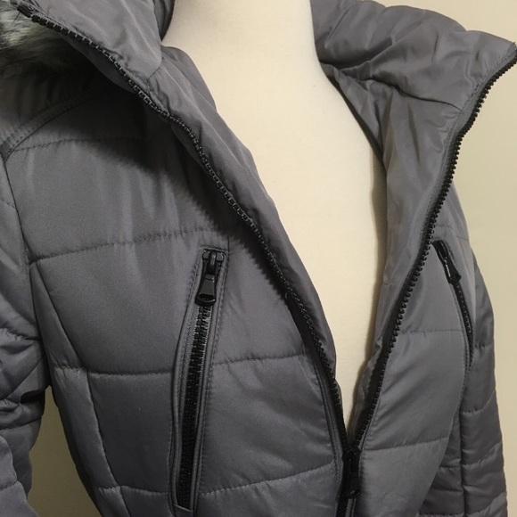 💥 CLEARANCE Removable Fur Hood Zip Front Puffer - Picture 8 of 8